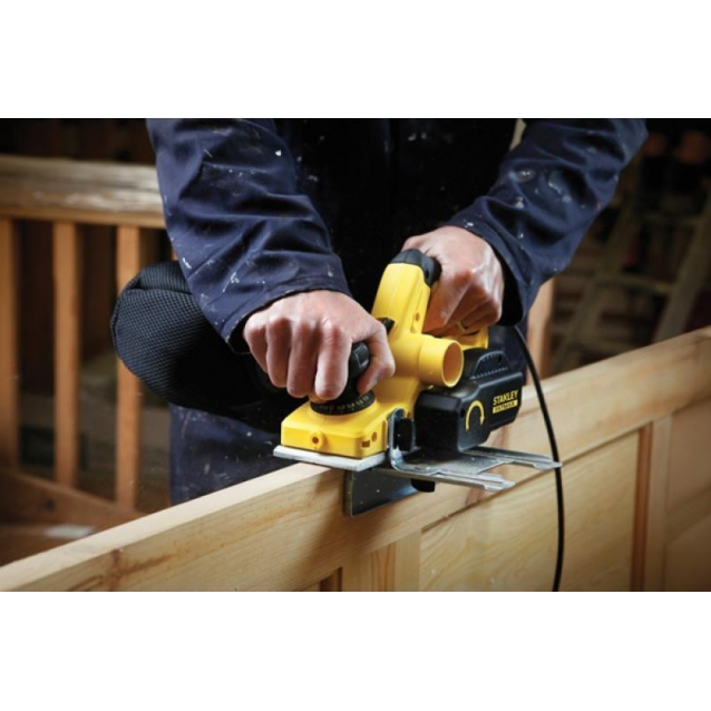 STANLEY FATMAX ΗΛΕΚΤΡΙΚΗ ΠΛΑΝΗ 750WATT (FME630K)